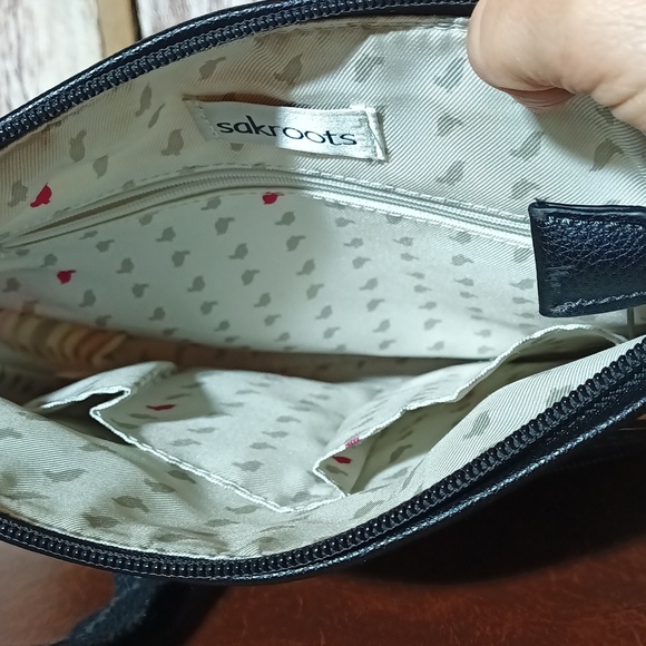 2 items! Sakroots crossbody & wallet vibrant floral pattern pops - Picture 15 of 16